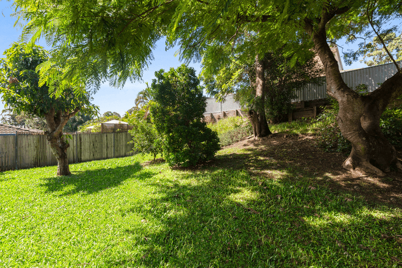 5 Burdock Street, ELANORA, QLD 4221