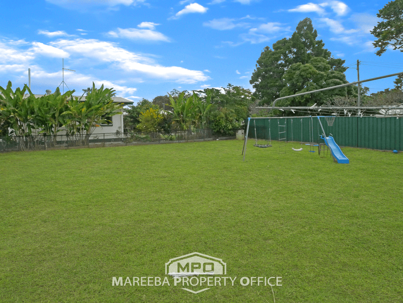 8 Kenneally Road, MAREEBA, QLD 4880