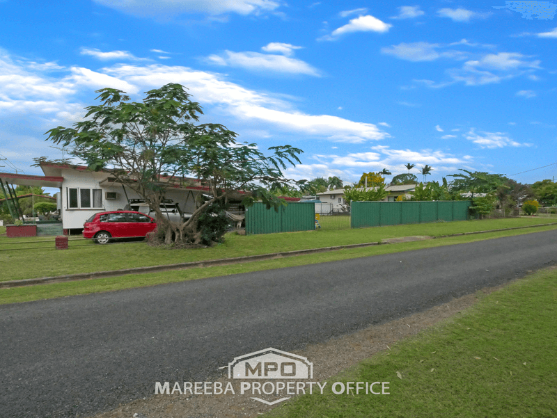 8 Kenneally Road, MAREEBA, QLD 4880