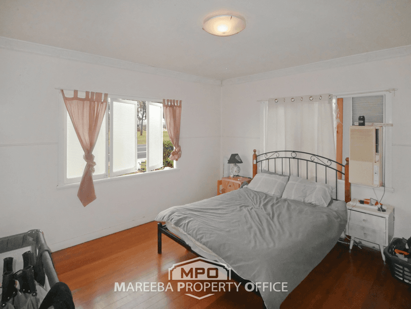 8 Kenneally Road, MAREEBA, QLD 4880