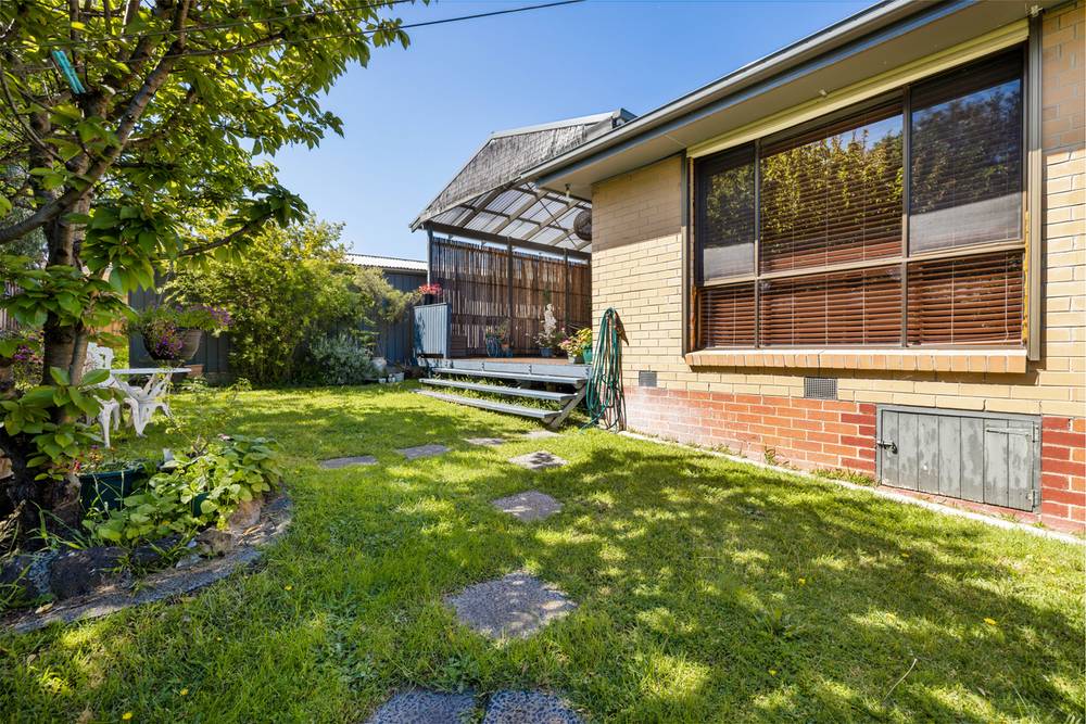 2 Reserve Court, GLENROY, VIC 3046