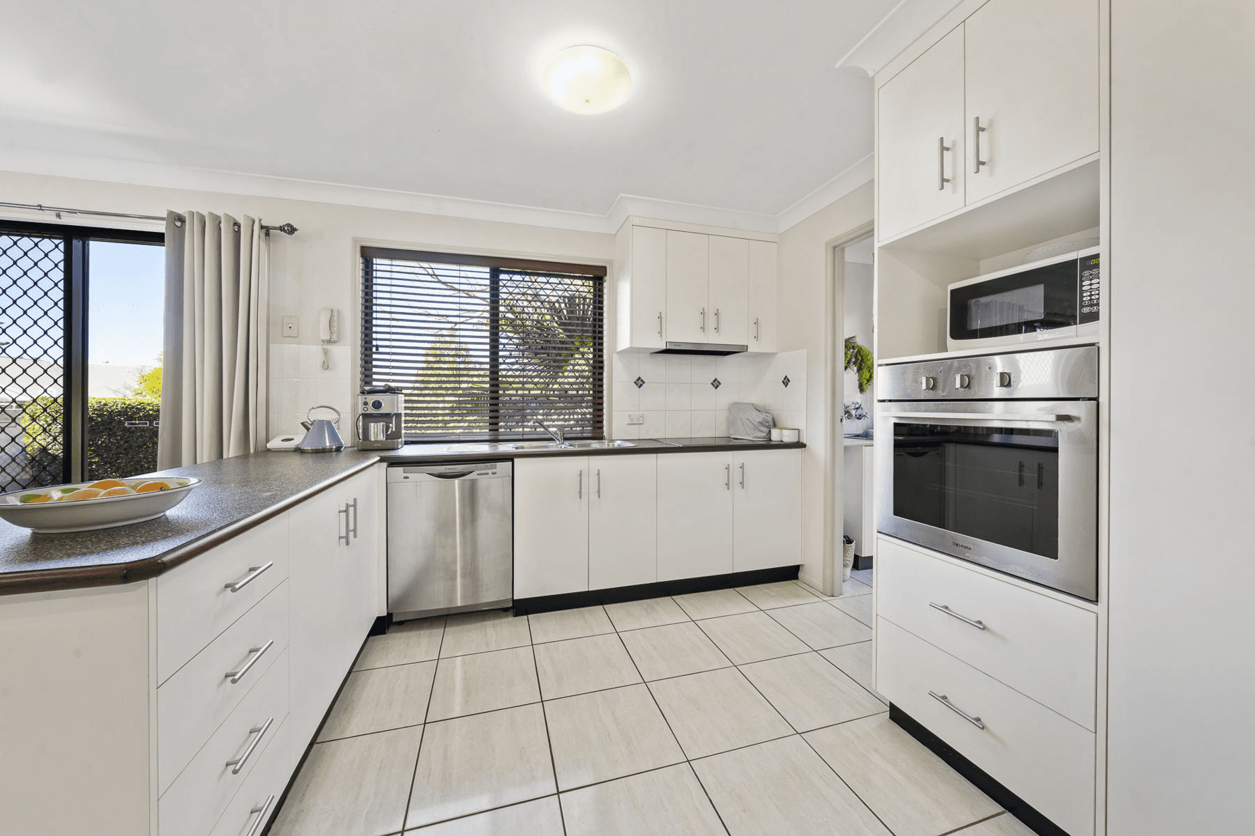 2/53 Drayton Road, HARRISTOWN, QLD 4350