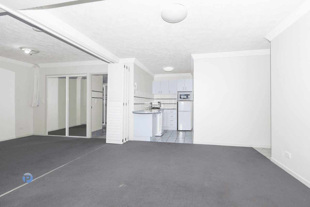 10/13 Anne Avenue, BROADBEACH, QLD 4218