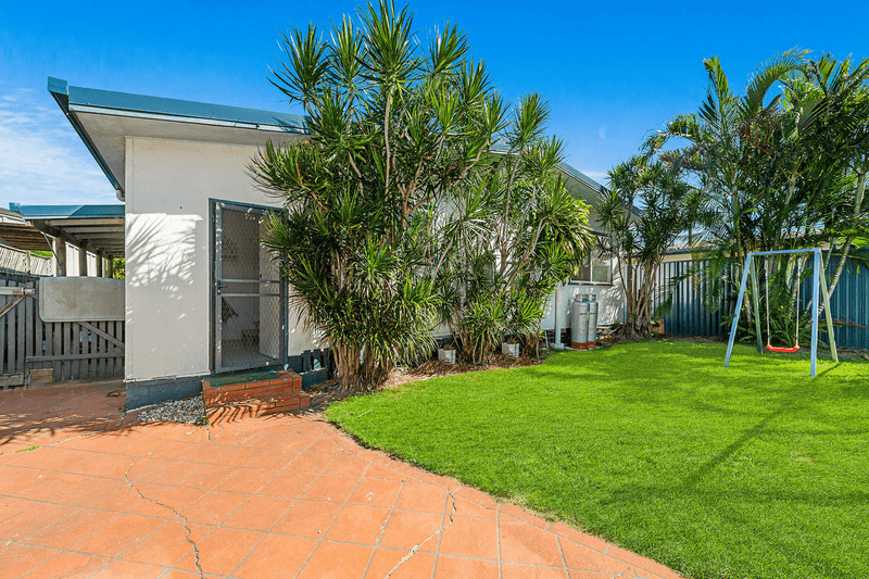 5 Nemara Street, BIGGERA WATERS, QLD 4216