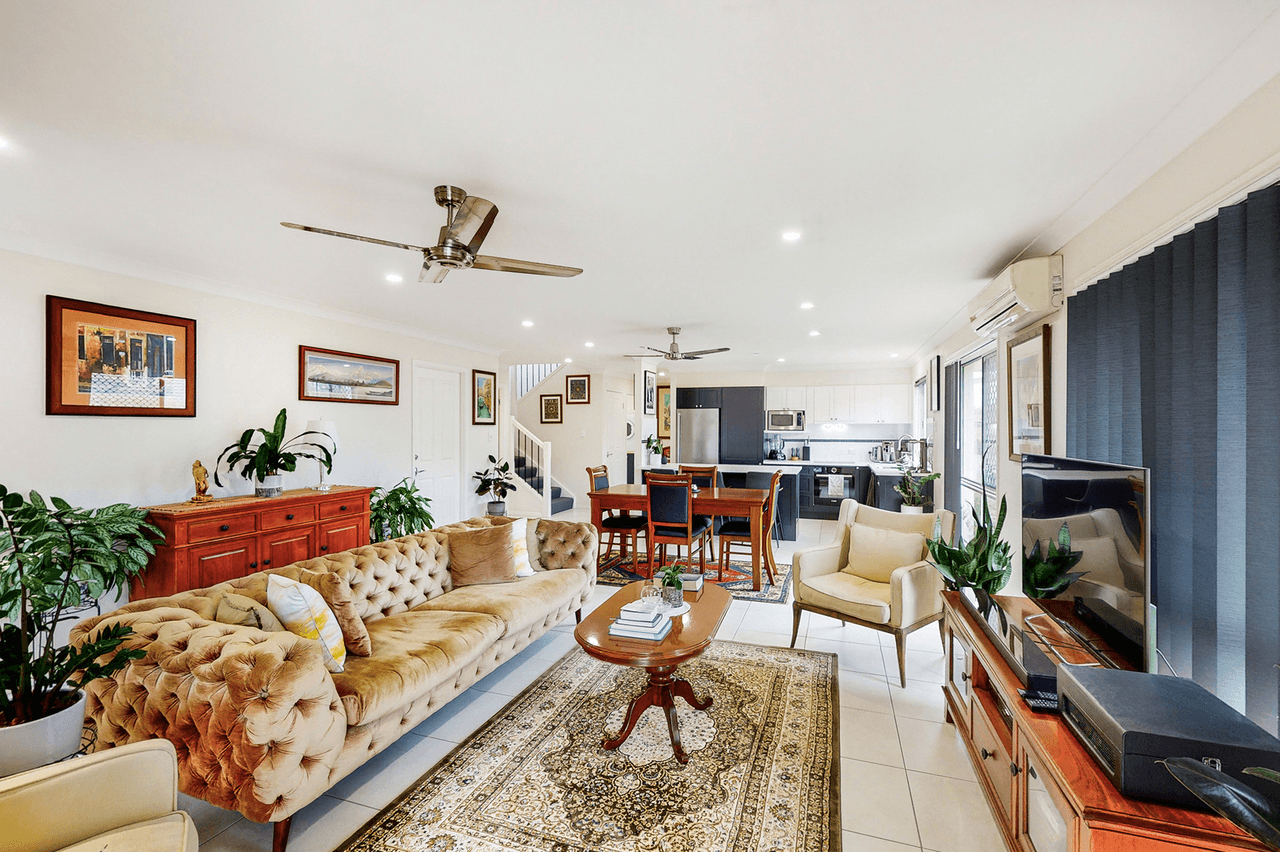 2/2 Fimbriata Court, ORMEAU, QLD 4208