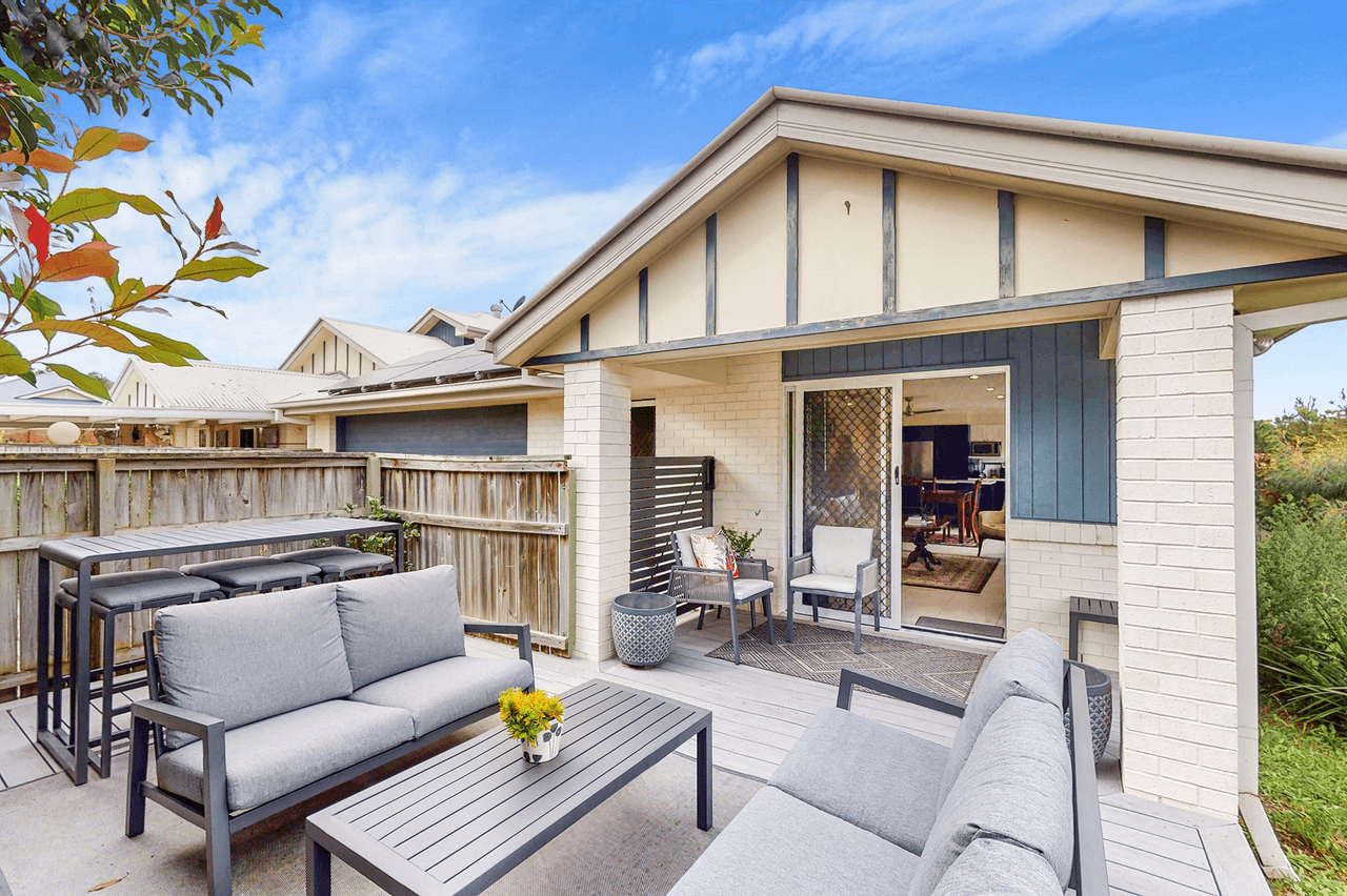 2/2 Fimbriata Court, ORMEAU, QLD 4208