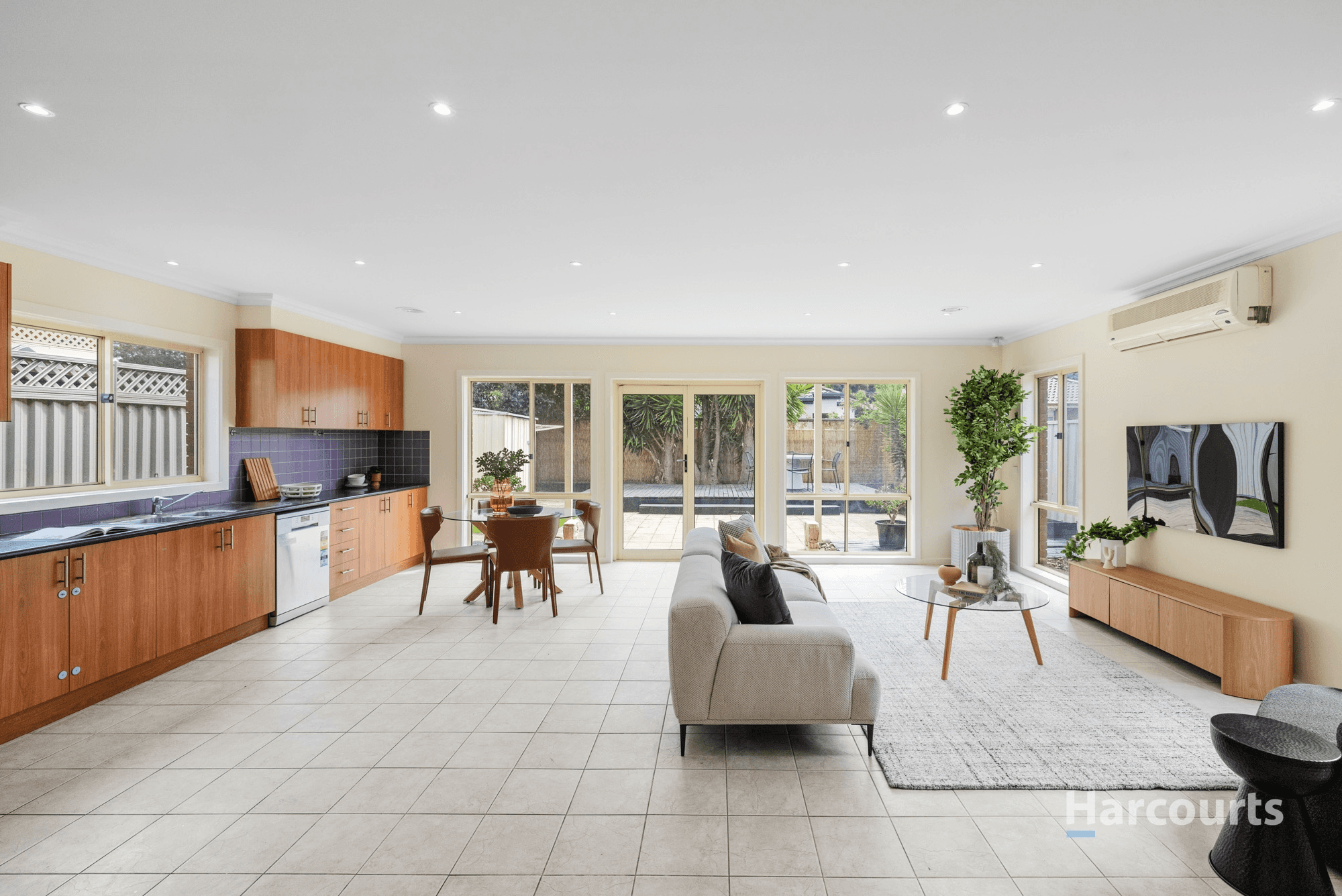 3 Smethwick Green, Caroline Springs, VIC 3023