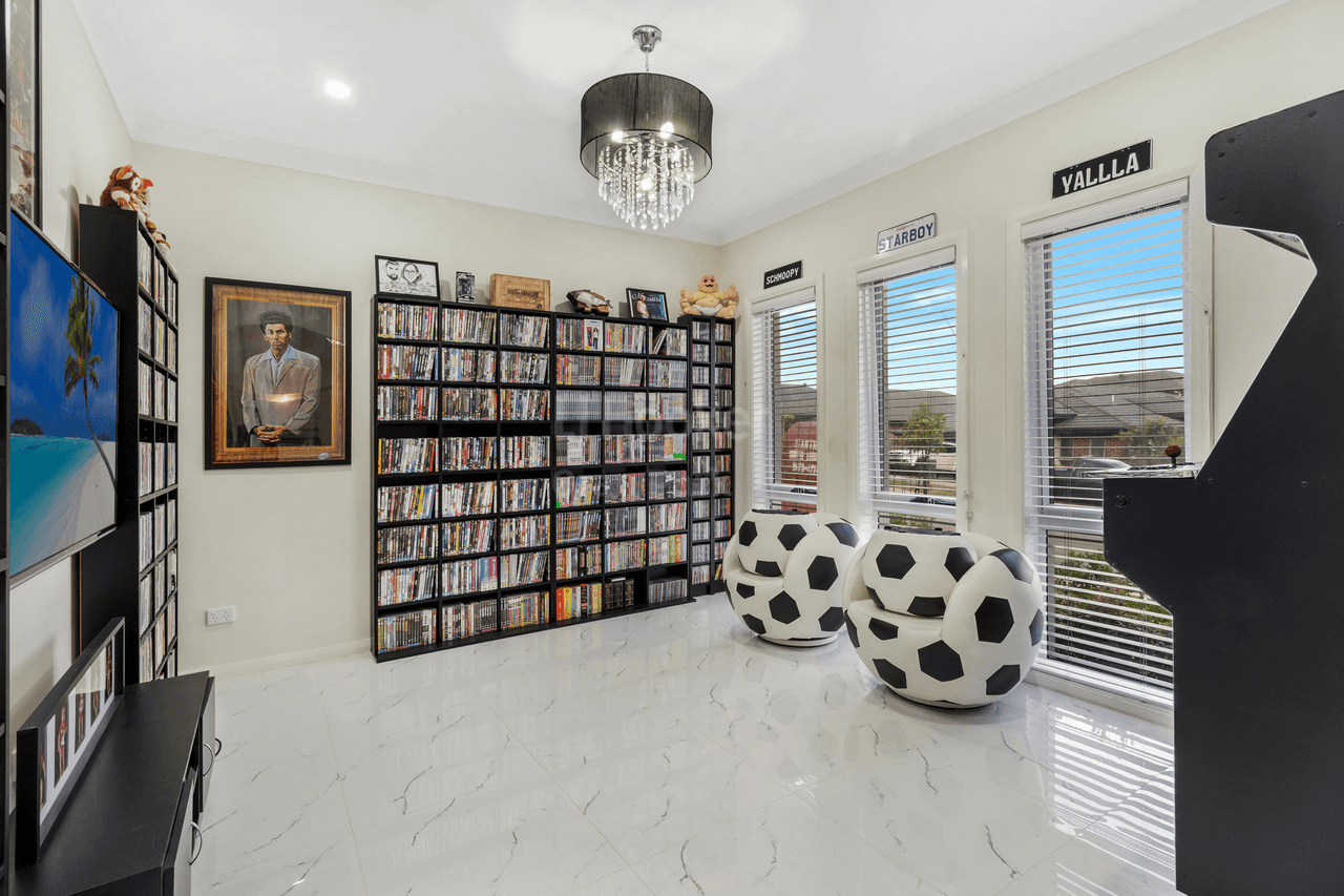 14 Orlando Street, ORAN PARK, NSW 2570