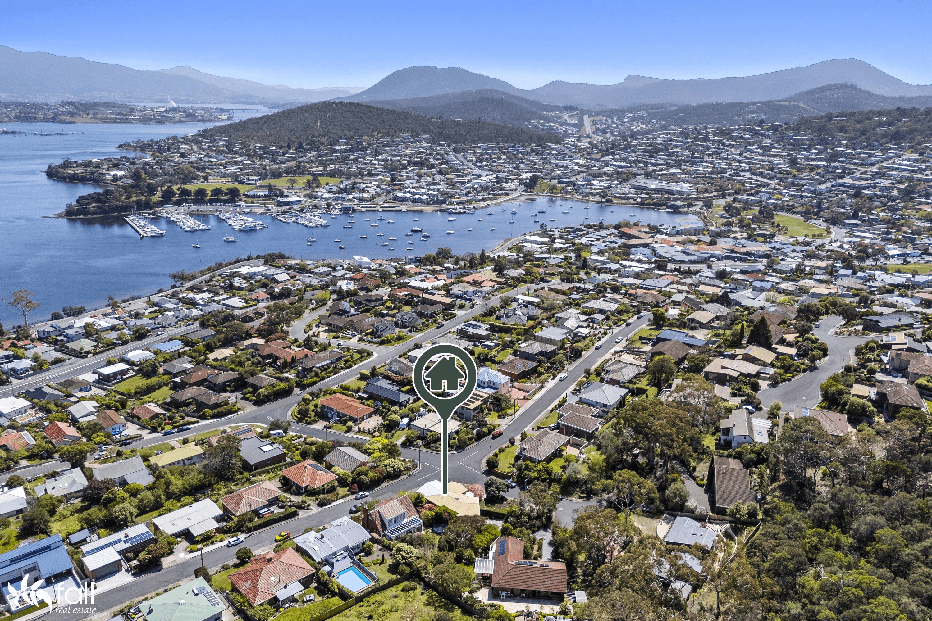 51 Cornwall Street, ROSE BAY, TAS 7015