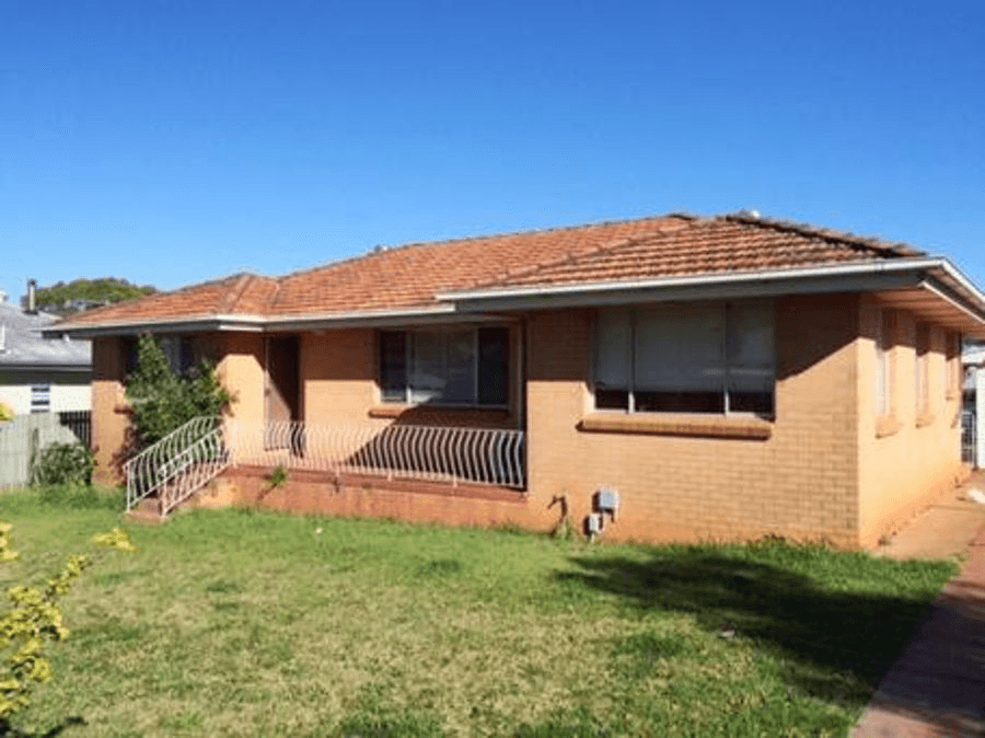 3 Wolseley, NORTH TOOWOOMBA, QLD 4350