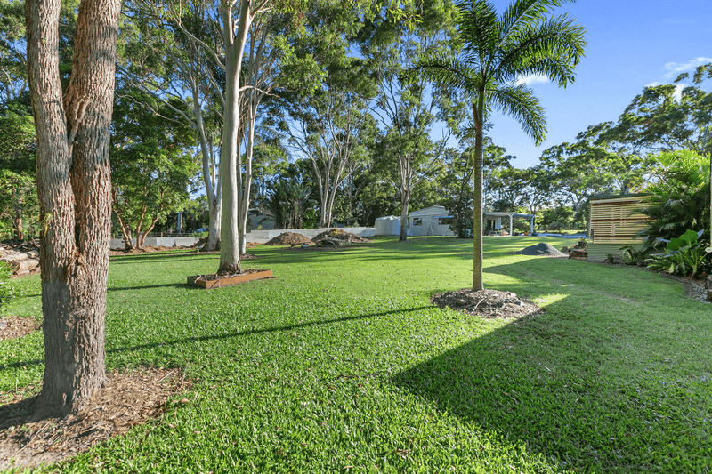 84 Seaview Drive, BOORAL, QLD 4655