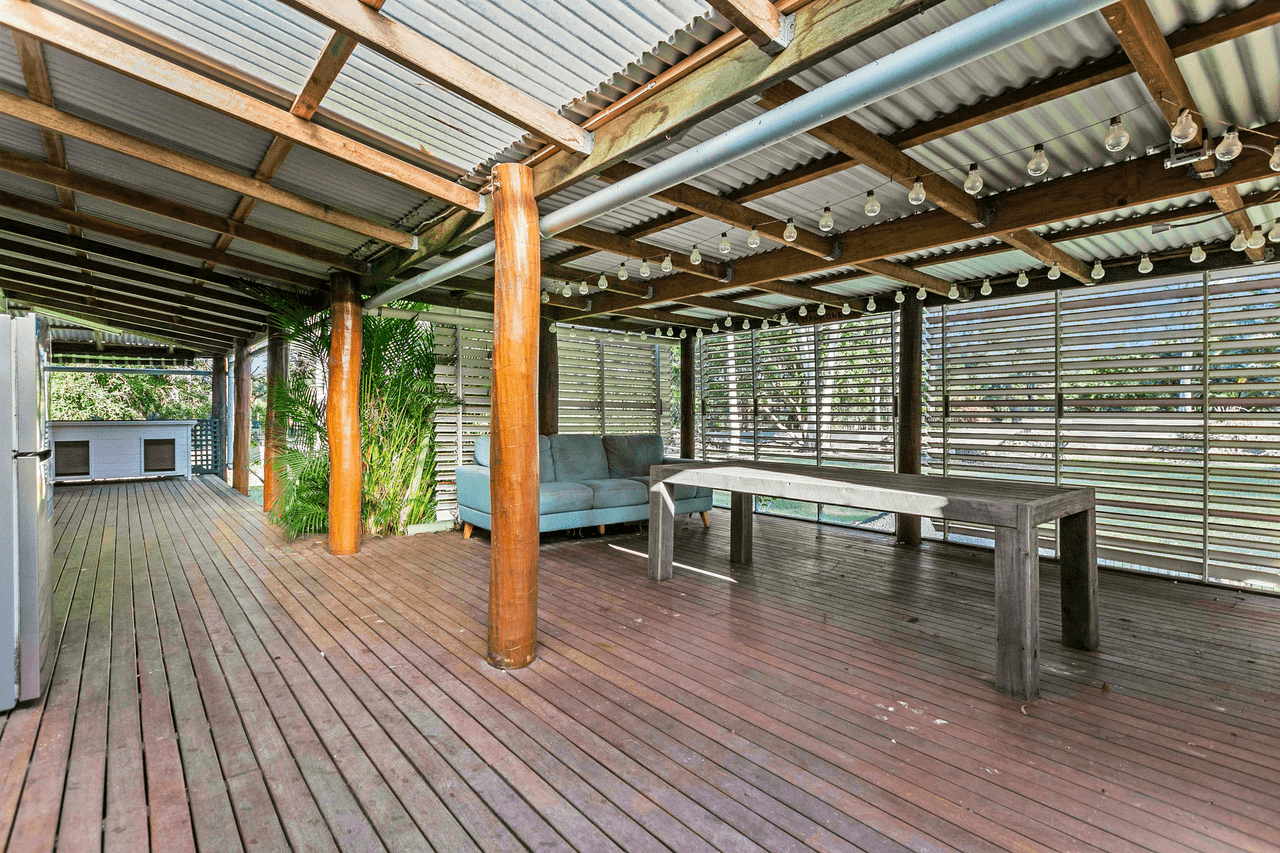 84 Seaview Drive, BOORAL, QLD 4655