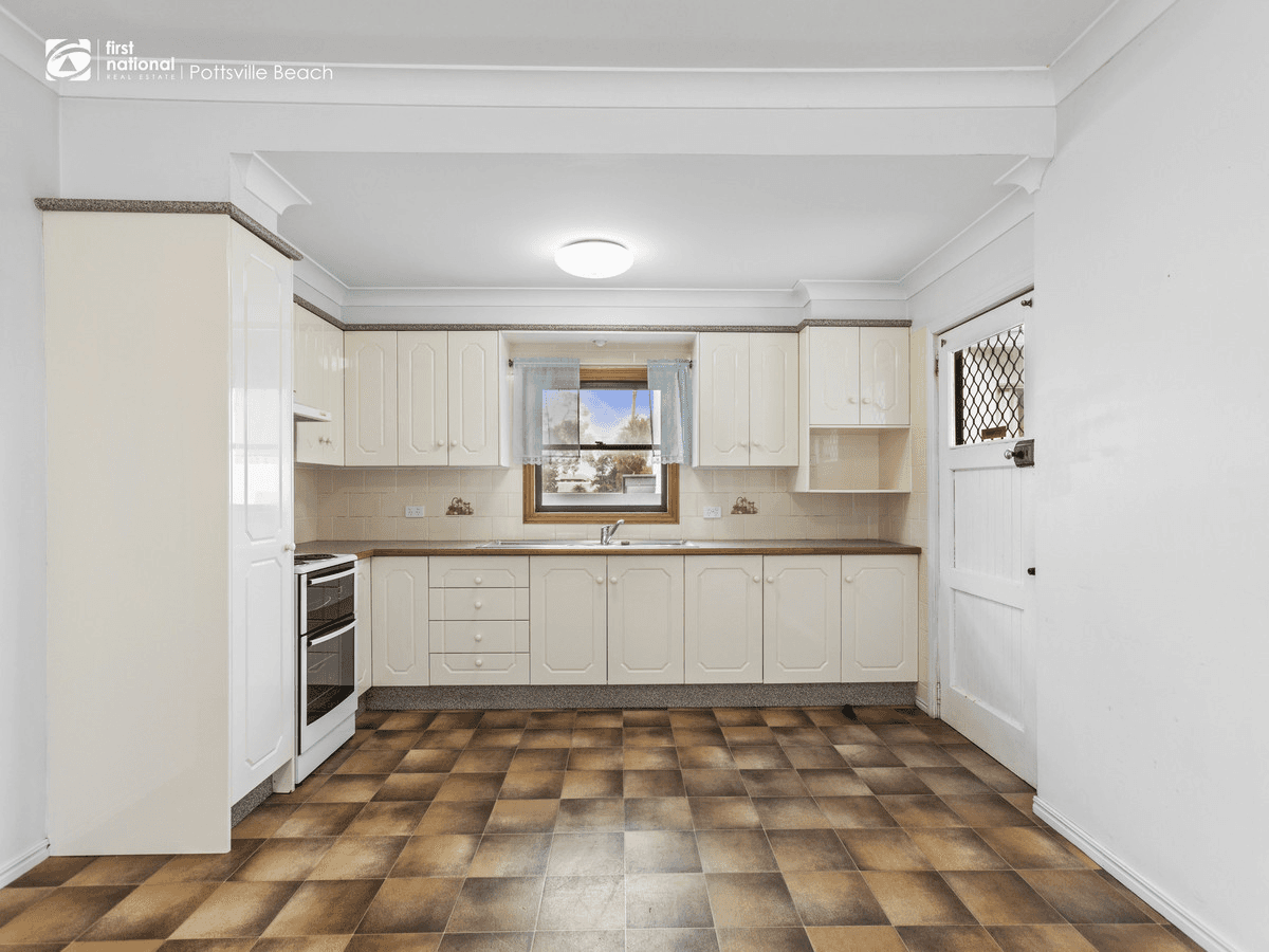 10 Philip Street, Pottsville, NSW 2489