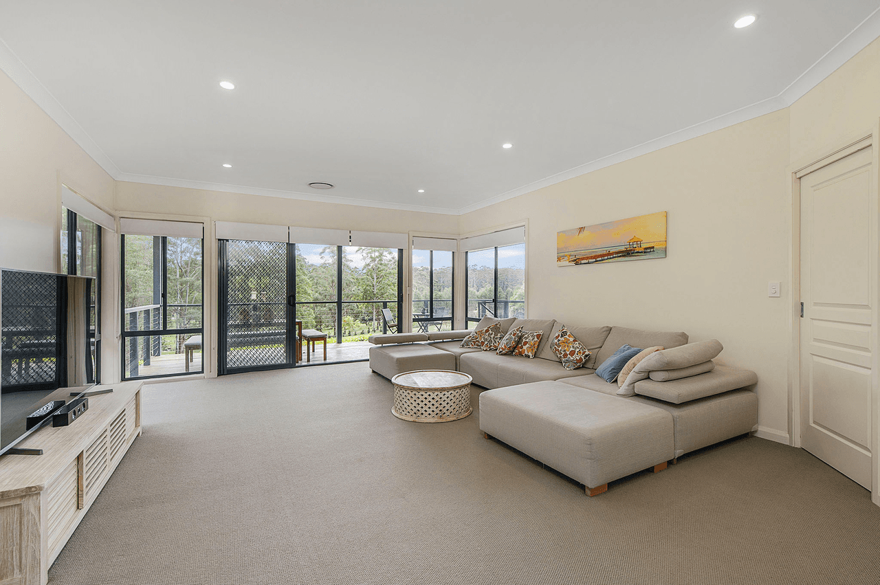 6 Tuscan Close, KING CREEK, NSW 2446