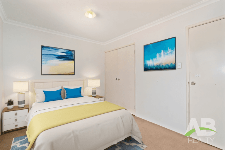 2/36 Leach Road, WANNEROO, WA 6065