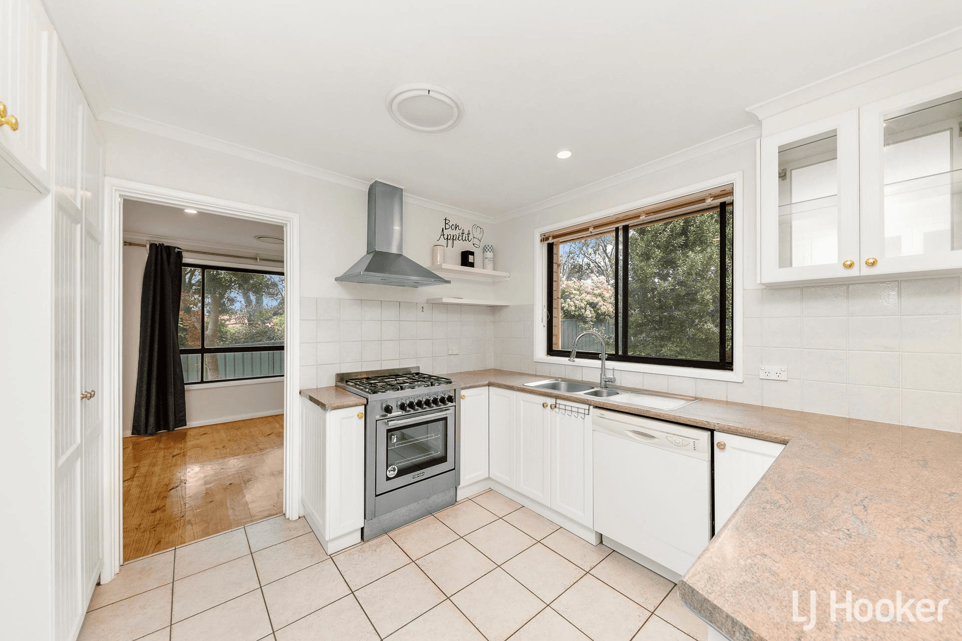 14 Linger Place, MELBA, ACT 2615