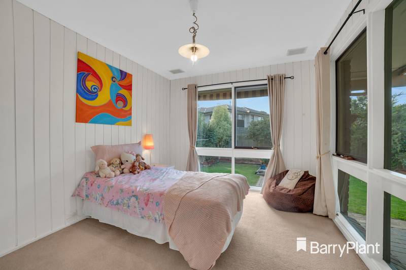 5 Greenways Road, Glen Waverley, VIC 3150