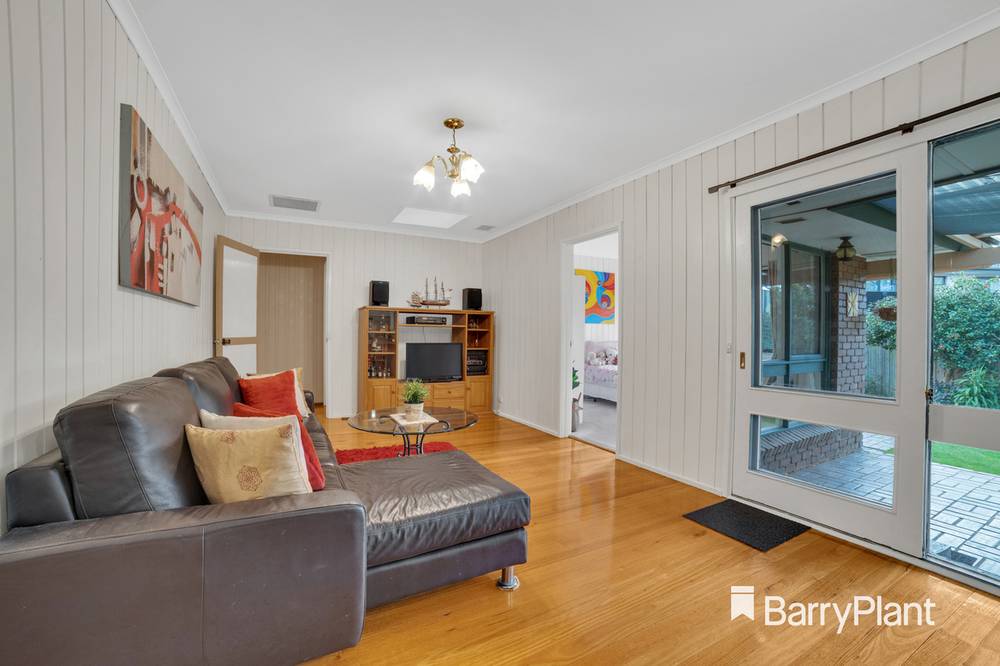 5 Greenways Road, Glen Waverley, VIC 3150