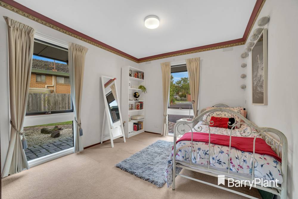 5 Greenways Road, Glen Waverley, VIC 3150