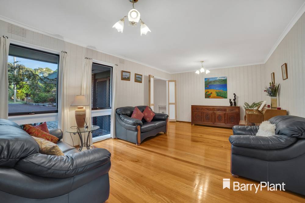 5 Greenways Road, Glen Waverley, VIC 3150