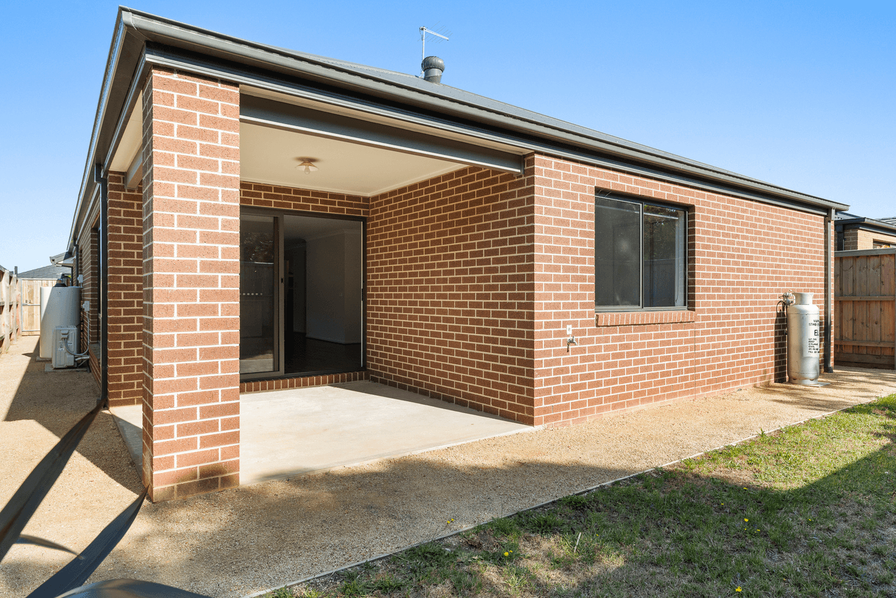 102 Pembrey Loop, COWES, VIC 3922