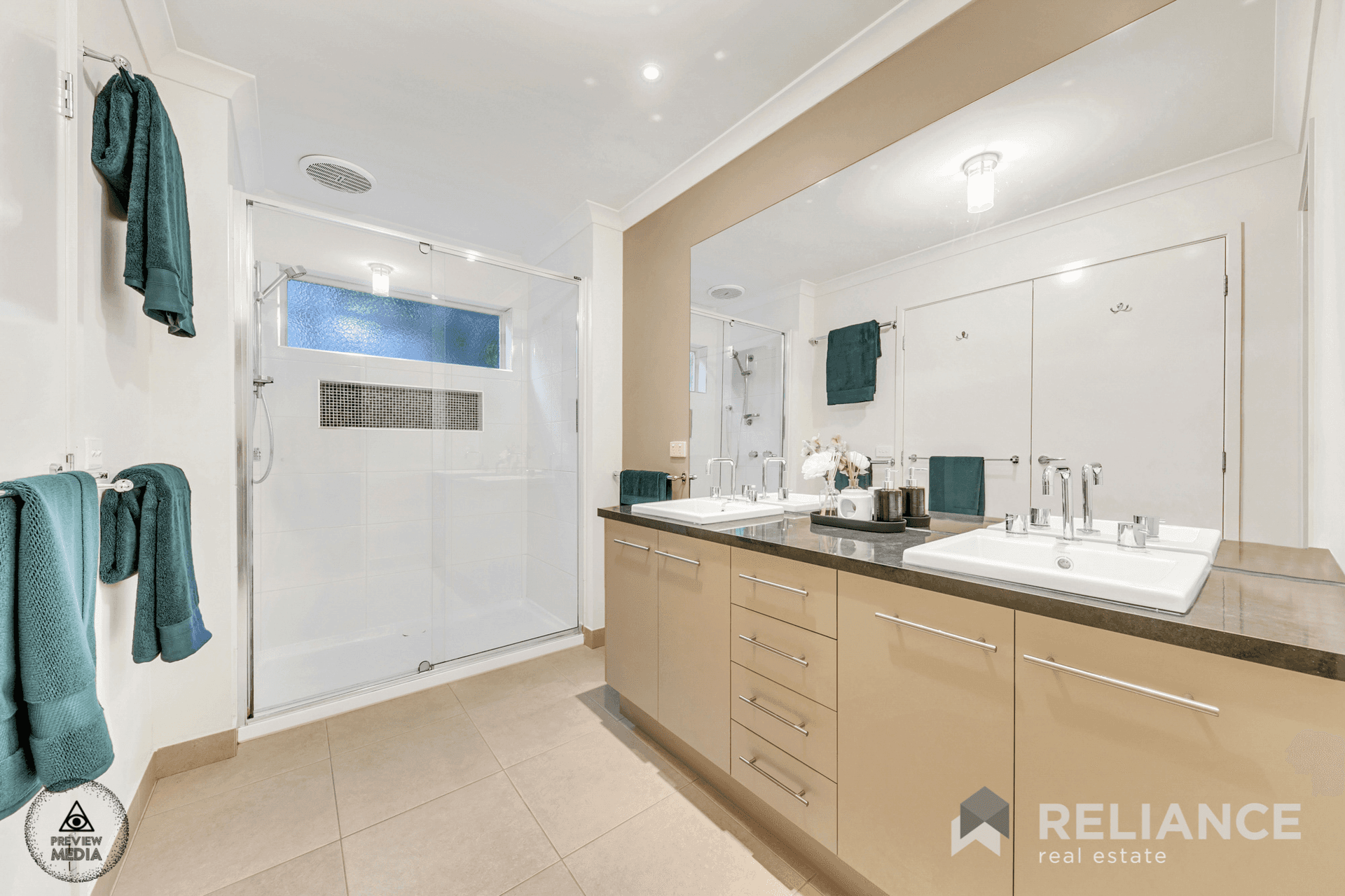 10 Saltash Court, Sunbury, VIC 3429