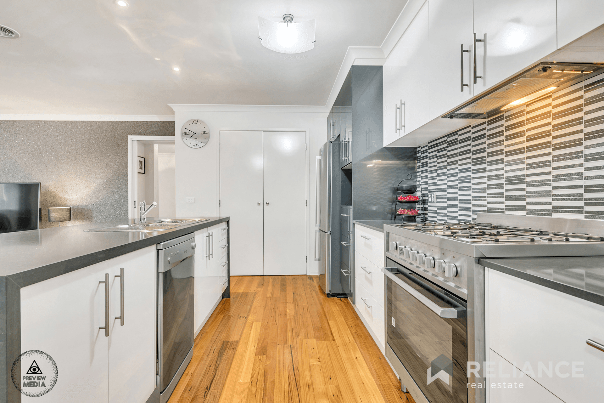 10 Saltash Court, Sunbury, VIC 3429