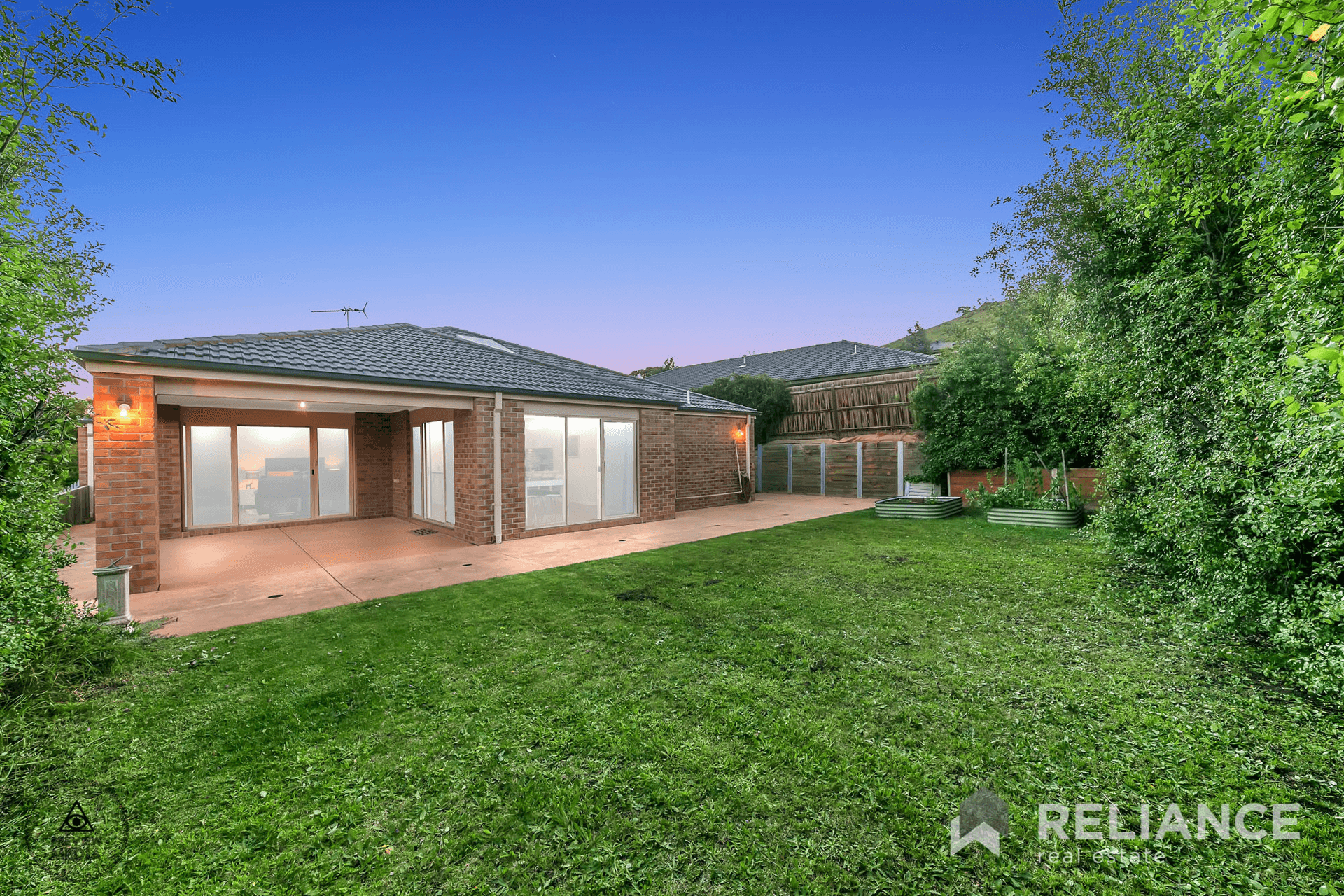 10 Saltash Court, Sunbury, VIC 3429