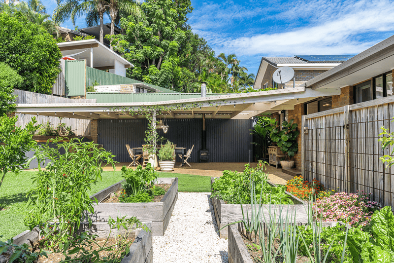 26 St Andrews Way, Banora Point, NSW 2486