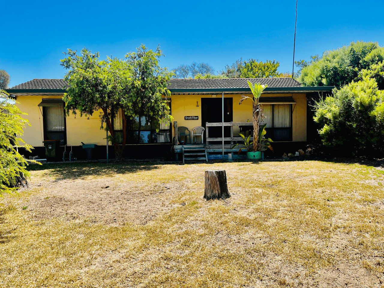 18 Greenly Avenue, COFFIN BAY, SA 5607