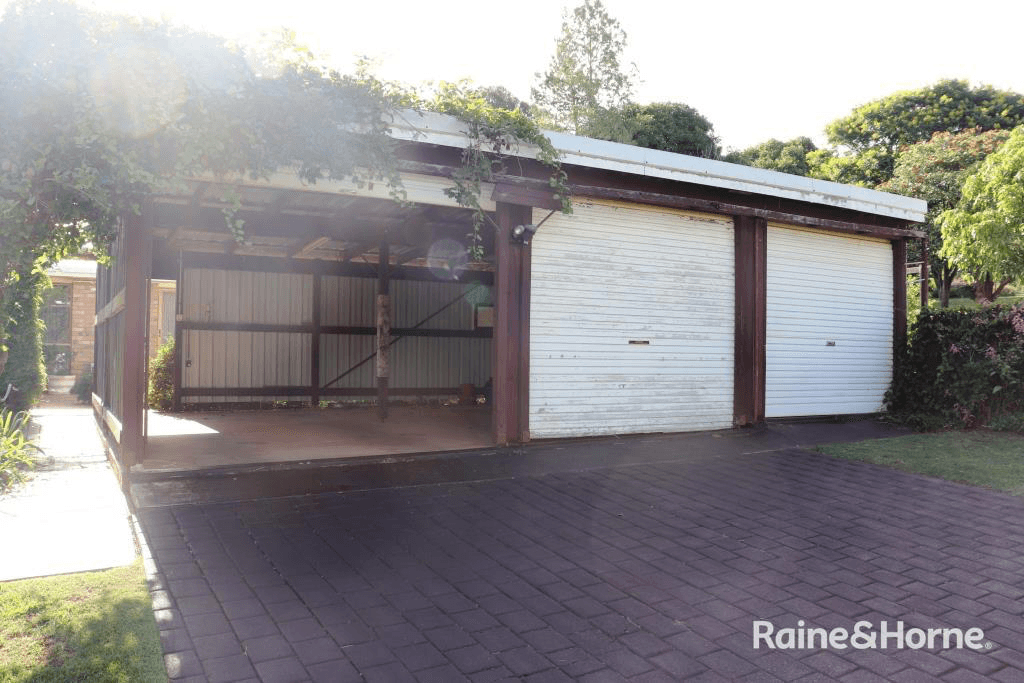 10 Kathy Street, KINGAROY, QLD 4610