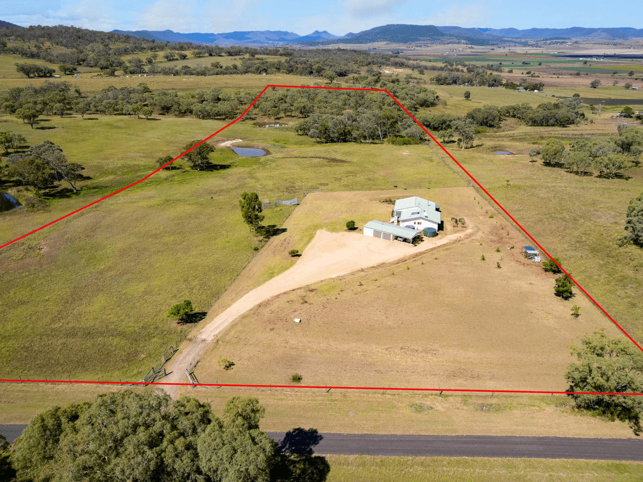 66 Slades Road, GLENGALLAN, QLD 4370