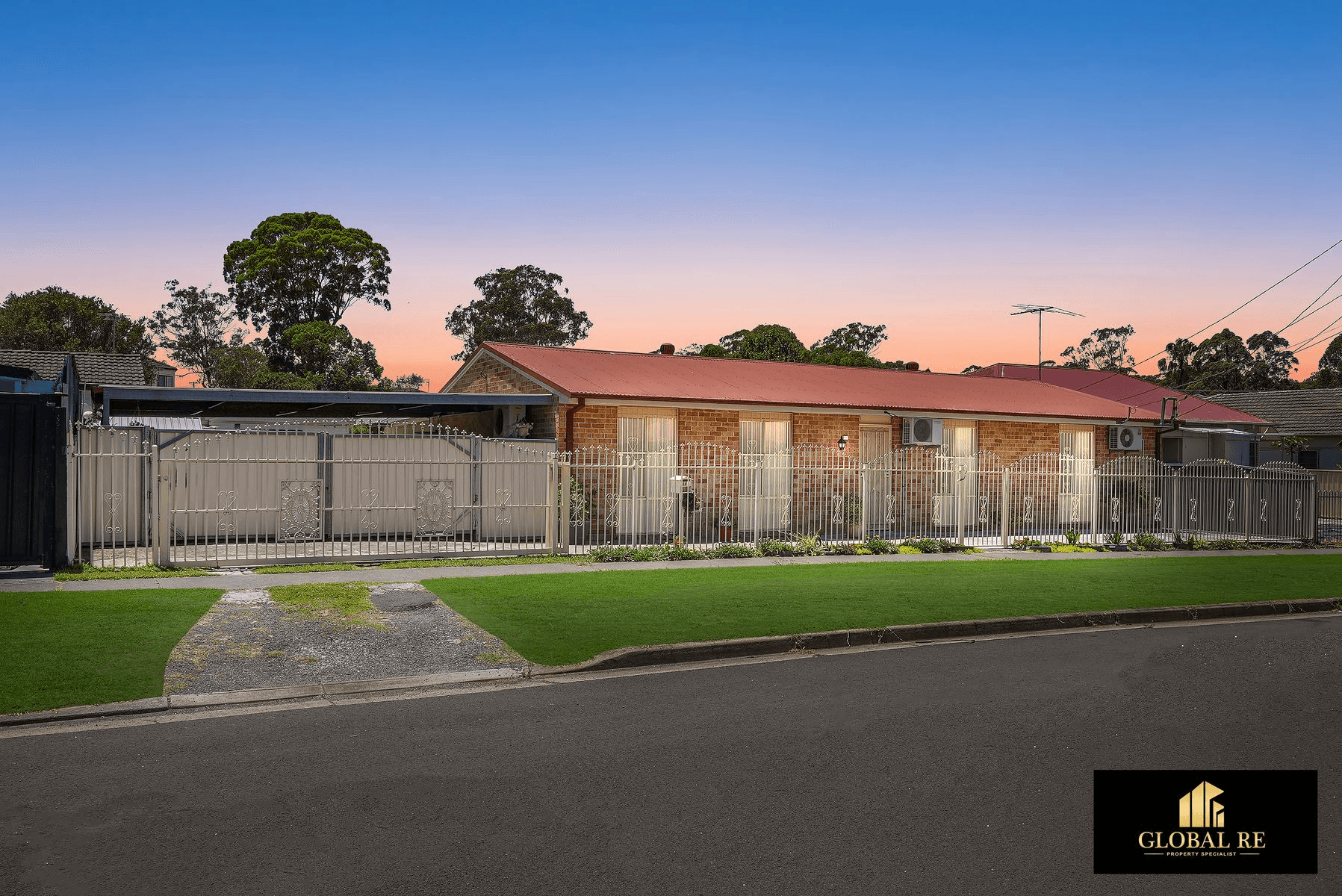 14 Quest Avenue, Carramar, NSW 2163