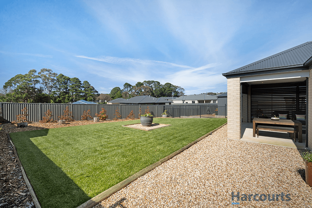 6 Acacia Court, BEAUFORT, VIC 3373