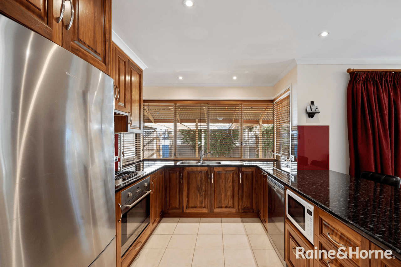 36 Gateacre Brow, ONKAPARINGA HILLS, SA 5163