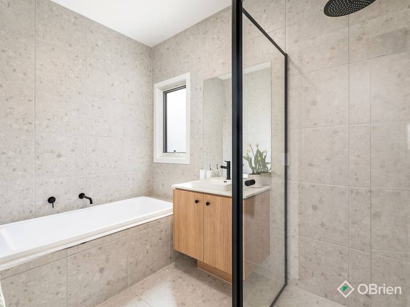 8 Baringhup Street, Eynesbury, VIC 3338