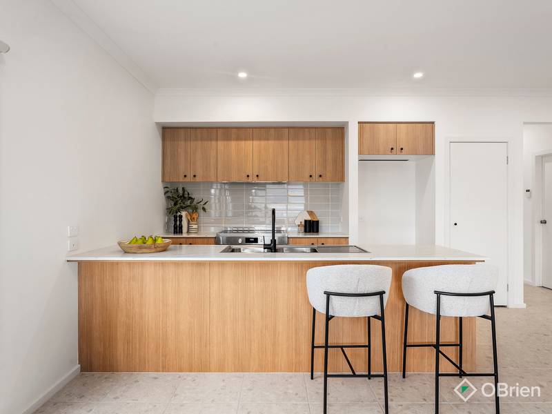 8 Baringhup Street, Eynesbury, VIC 3338