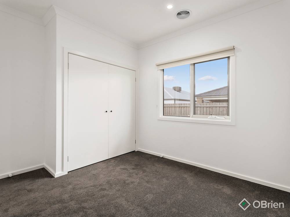 8 Baringhup Street, Eynesbury, VIC 3338