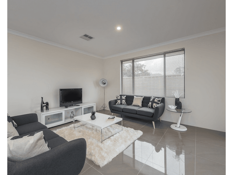 8 Stanton Road, REDCLIFFE, WA 6104