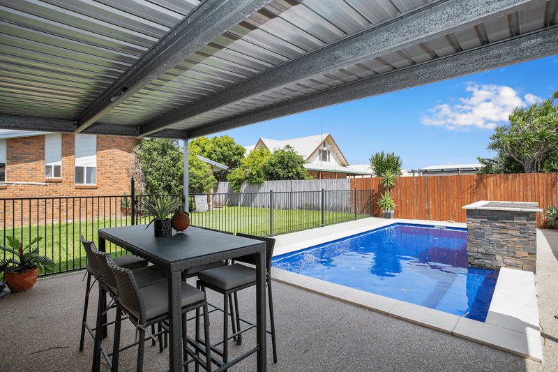 14 Lochmaben Court, BEACONSFIELD, QLD 4740