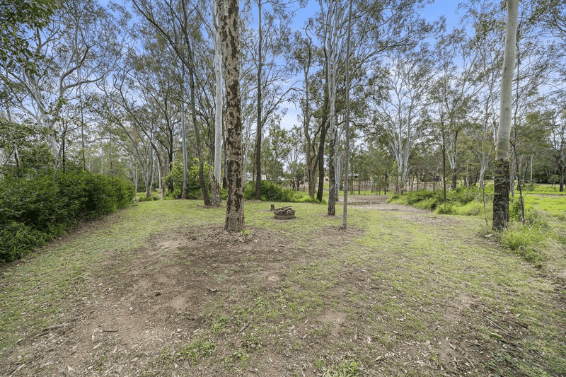 16 Mary Drive, MURPHYS CREEK, QLD 4352