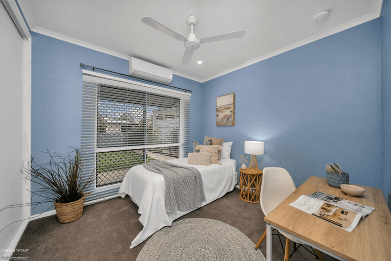 8 Penny Close, WHITFIELD, QLD 4870