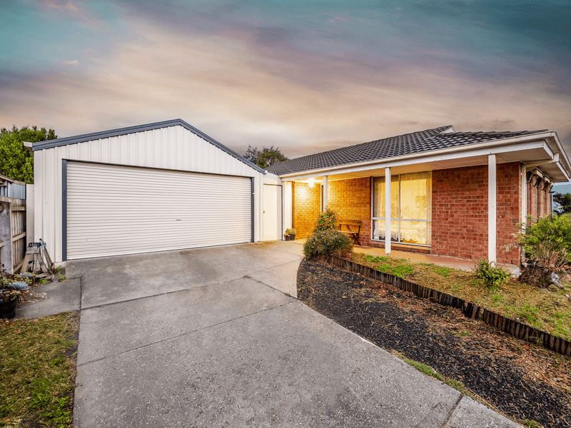 61 Willora Crescent, CRANBOURNE WEST, VIC 3977