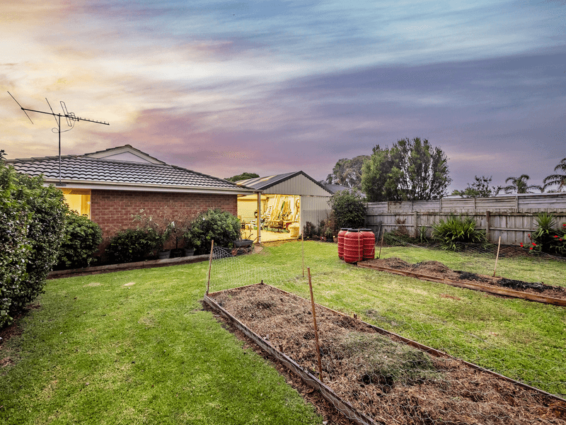 61 Willora Crescent, CRANBOURNE WEST, VIC 3977