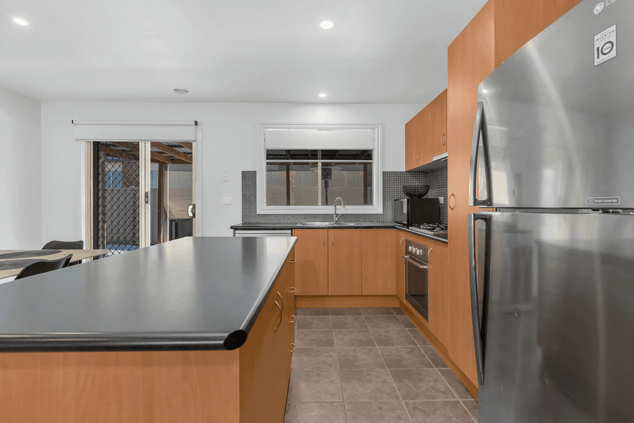 14 Tarragon Drive, TARNEIT, VIC 3029