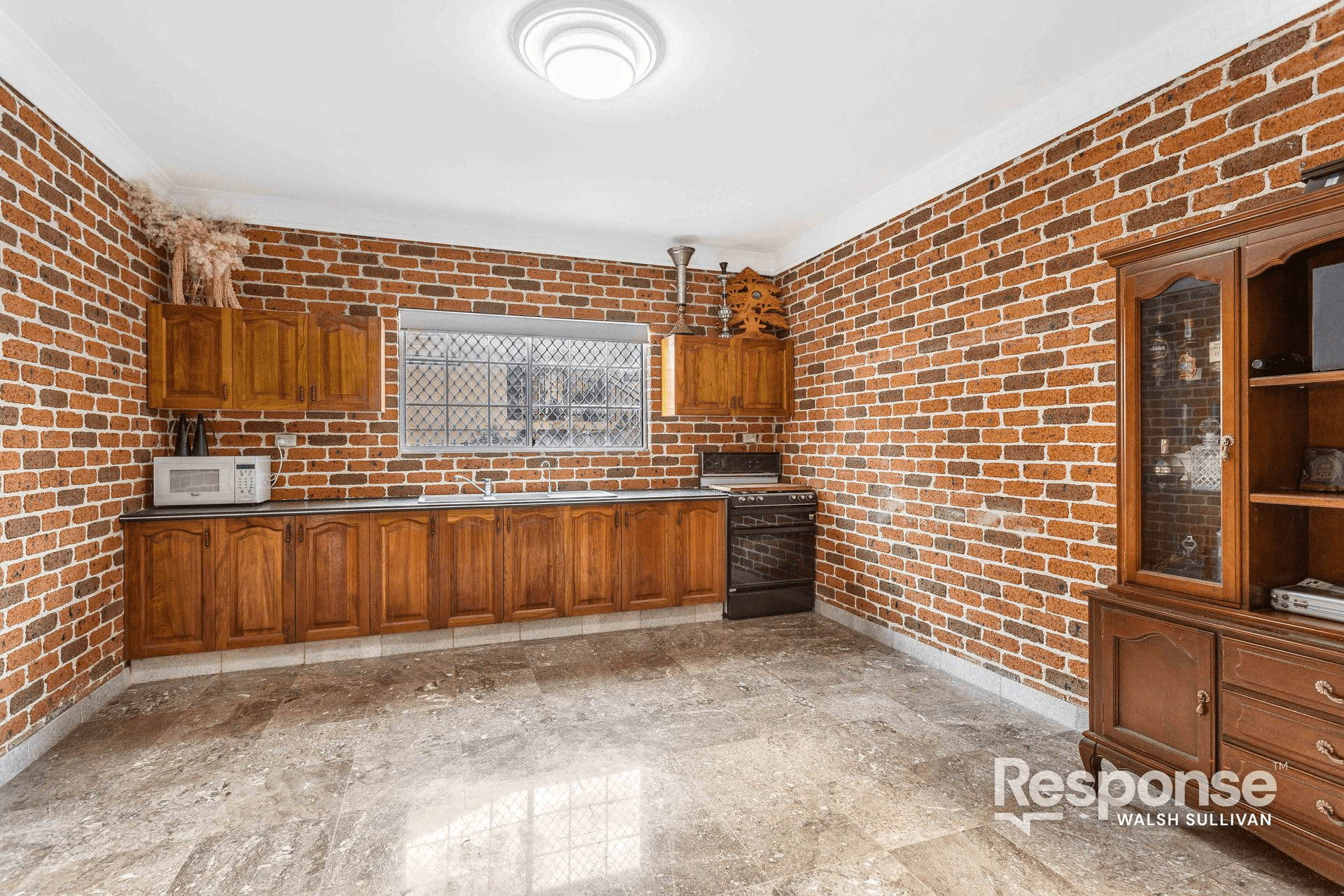 33 Caithness Crescent, Winston Hills, NSW 2153