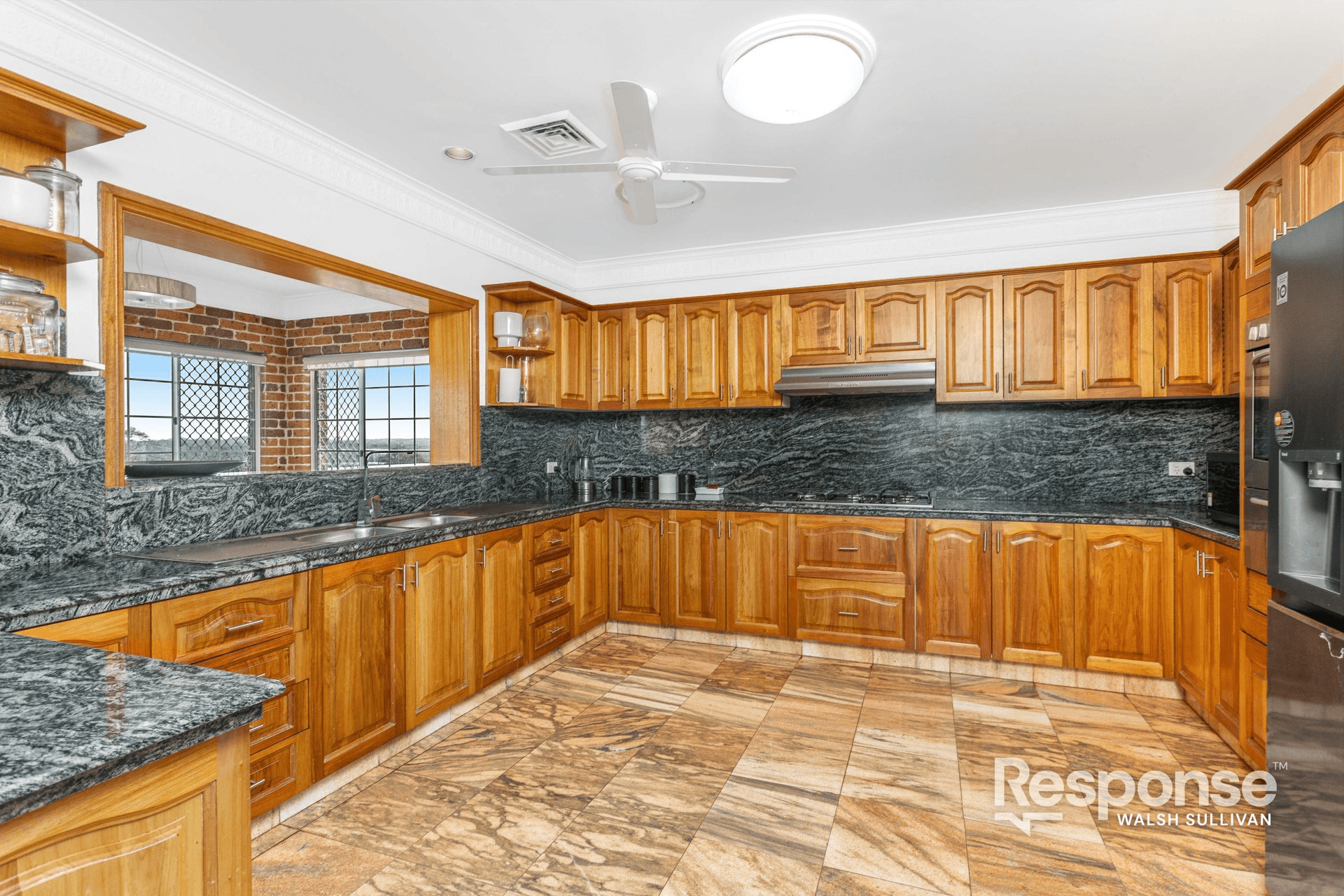 33 Caithness Crescent, Winston Hills, NSW 2153