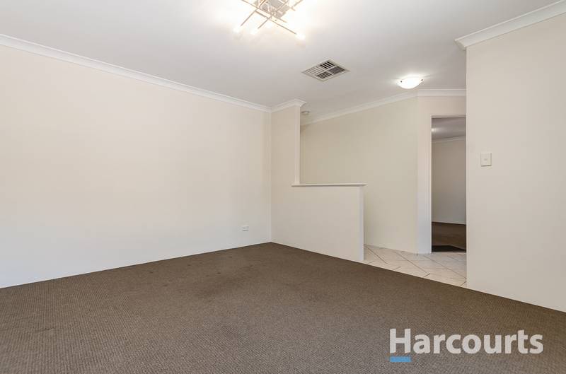 4/16 Arbroath Circle, KINROSS, WA 6028