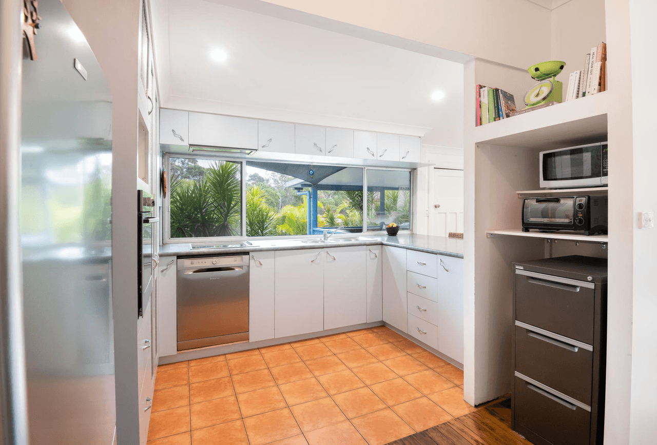6 Turpentine Avenue, SANDY BEACH, NSW 2456