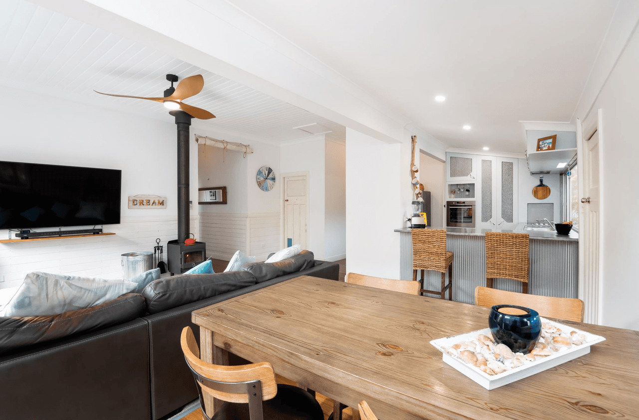 6 Turpentine Avenue, SANDY BEACH, NSW 2456